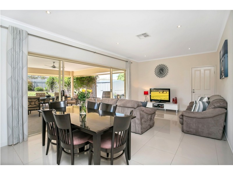 12 Milford Avenue, Sellicks Beach SA 5174