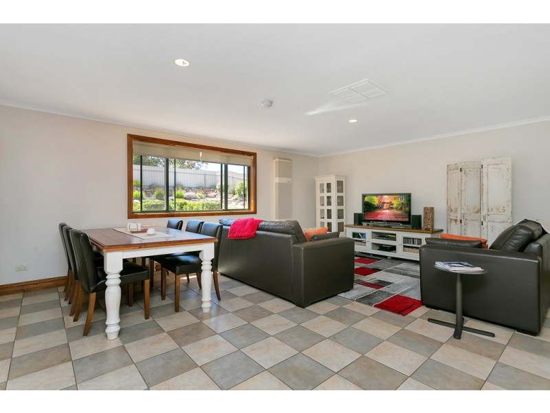 2 Crowsnest Place, Seaford Rise SA 5169