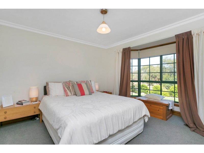 2 Crowsnest Place, Seaford Rise SA 5169