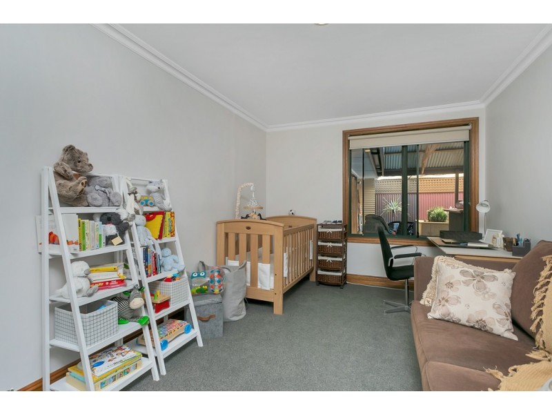 2 Crowsnest Place, Seaford Rise SA 5169