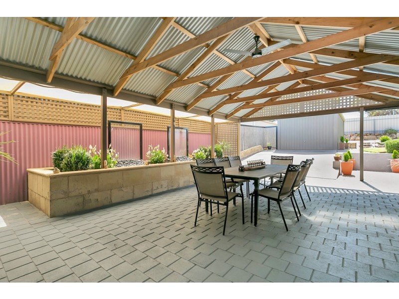 2 Crowsnest Place, Seaford Rise SA 5169