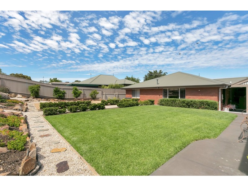 2 Crowsnest Place, Seaford Rise SA 5169