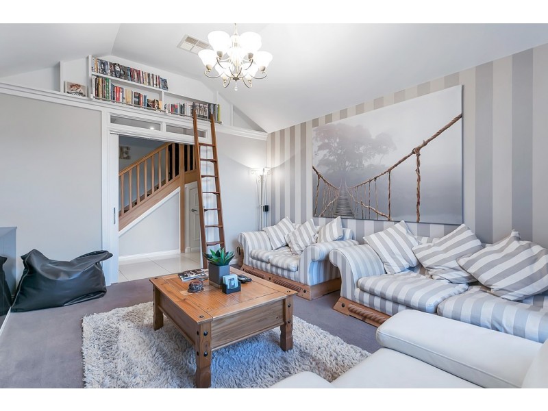 17 Esperance Boulevard, Seaford Rise SA 5169