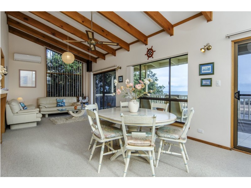 74 Esplanade, Aldinga Beach SA 5173