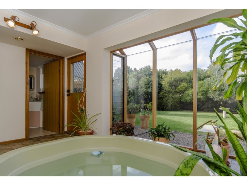 74 Esplanade, Aldinga Beach SA 5173
