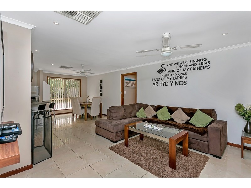 4 Crowsnest Place, Seaford Rise SA 5169