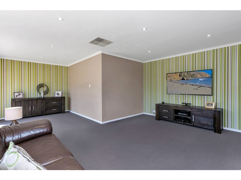 4 Crowsnest Place, Seaford Rise SA 5169