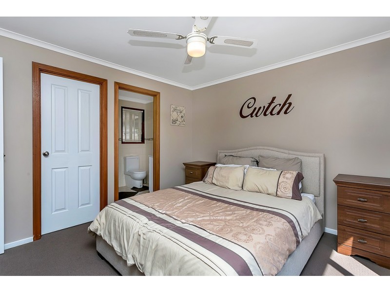 4 Crowsnest Place, Seaford Rise SA 5169