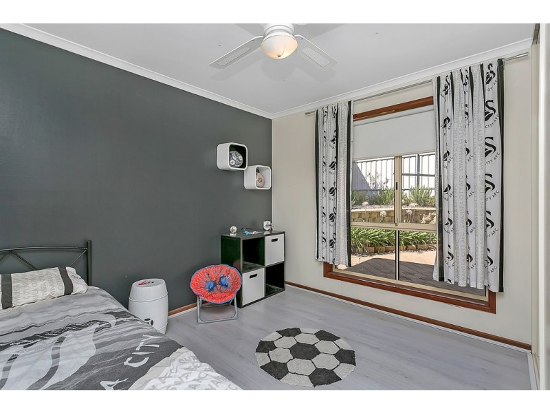 4 Crowsnest Place, Seaford Rise SA 5169