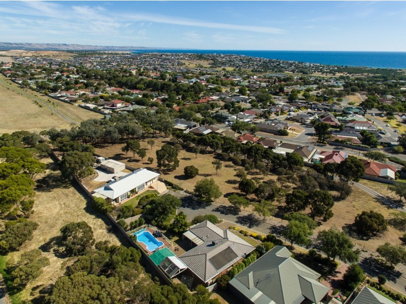 4 Crowsnest Place, Seaford Rise SA 5169