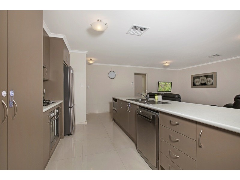 11 Byron Bay Boulevard, Seaford Rise SA 5169