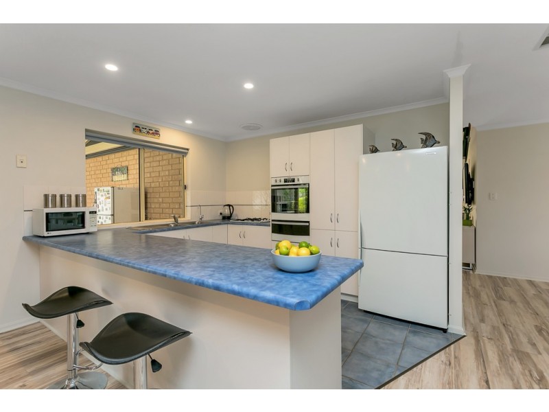 5 Chamberlain Drive, Christie Downs SA 5164