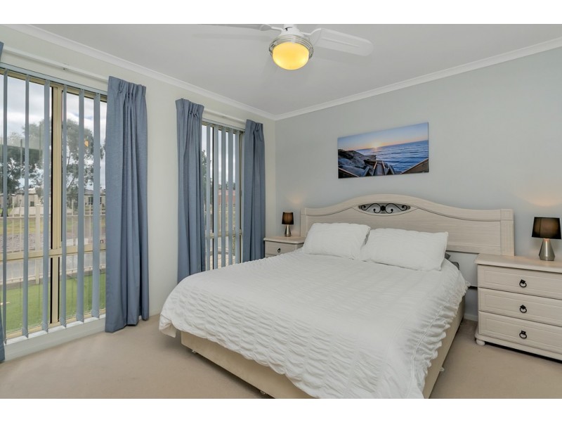 5 Chamberlain Drive, Christie Downs SA 5164