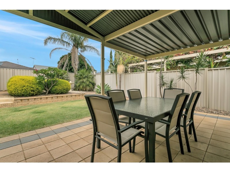 5 Chamberlain Drive, Christie Downs SA 5164