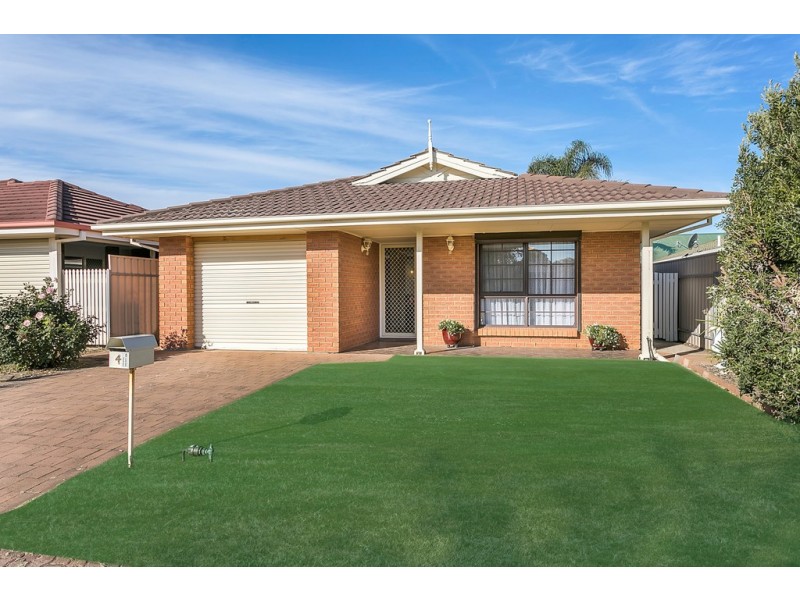 4 Oak Street, Seaford SA 5169