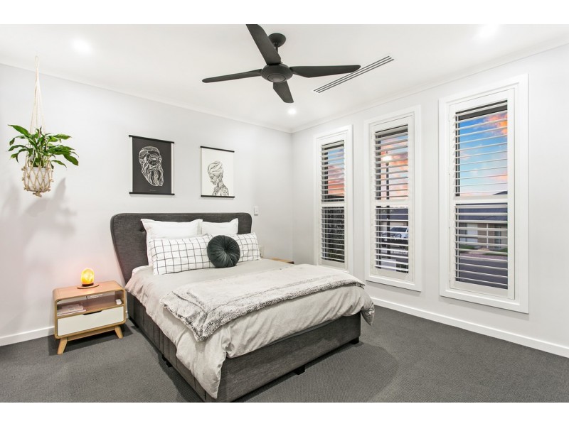 6 Fairlight Place, Seaford Rise SA 5169