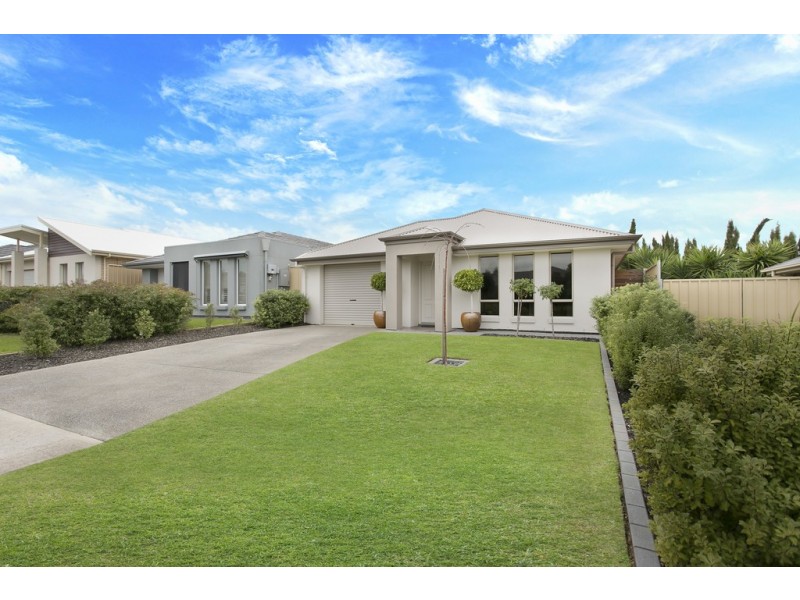 11 Lacy Coral Avenue, Aldinga Beach SA 5173