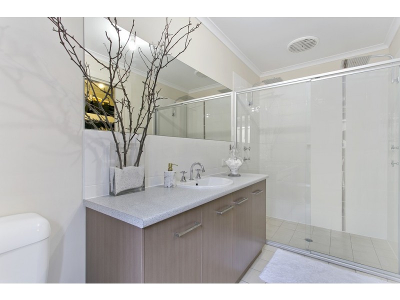 11 Lacy Coral Avenue, Aldinga Beach SA 5173