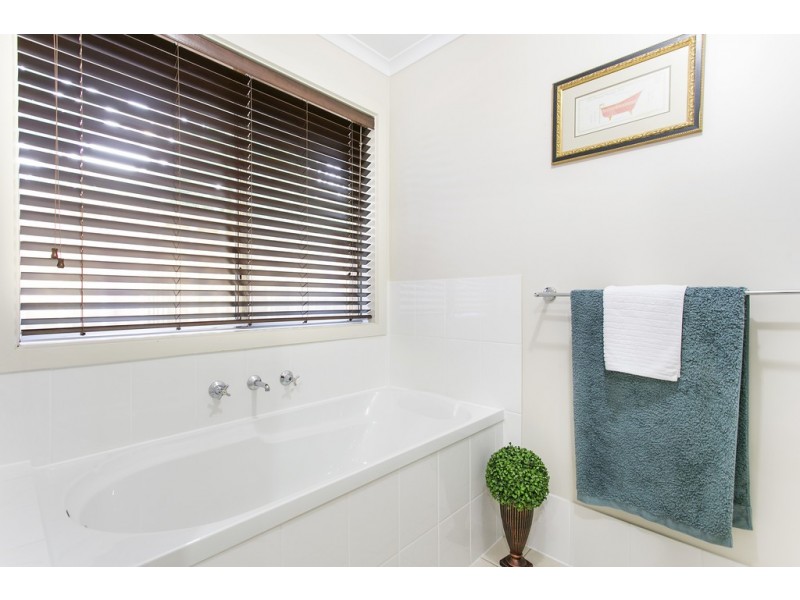 11 Lacy Coral Avenue, Aldinga Beach SA 5173