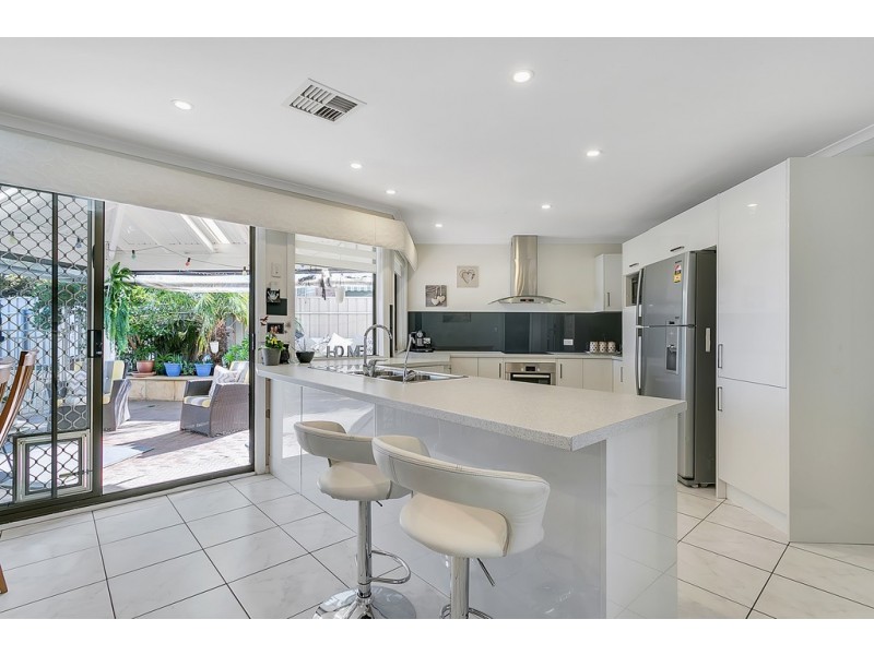 38 Grand Boulevard, Seaford Rise SA 5169