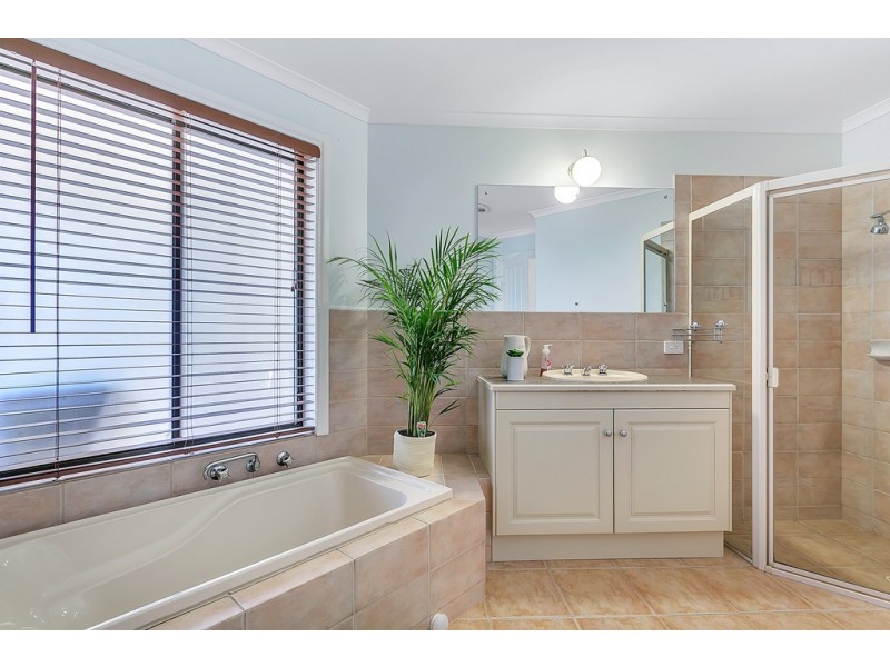 38 Grand Boulevard, Seaford Rise SA 5169