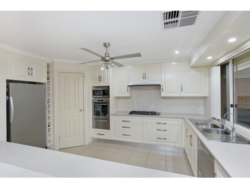 8 Kingston Circuit, Seaford Rise SA 5169