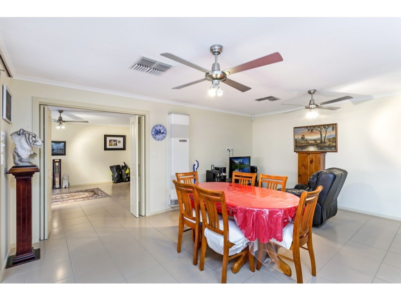 8 Kingston Circuit, Seaford Rise SA 5169