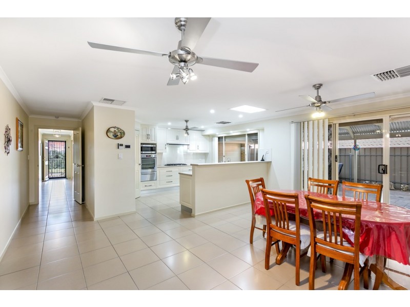 8 Kingston Circuit, Seaford Rise SA 5169