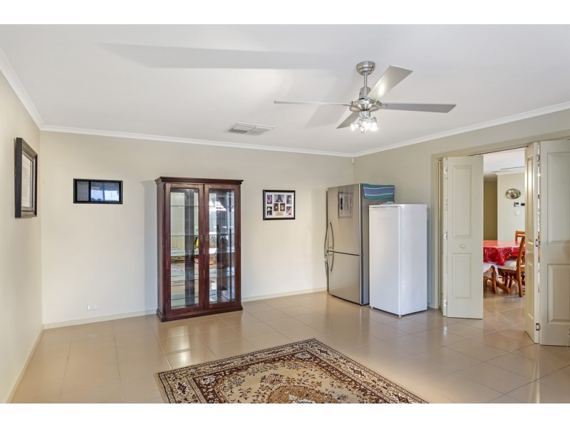 8 Kingston Circuit, Seaford Rise SA 5169