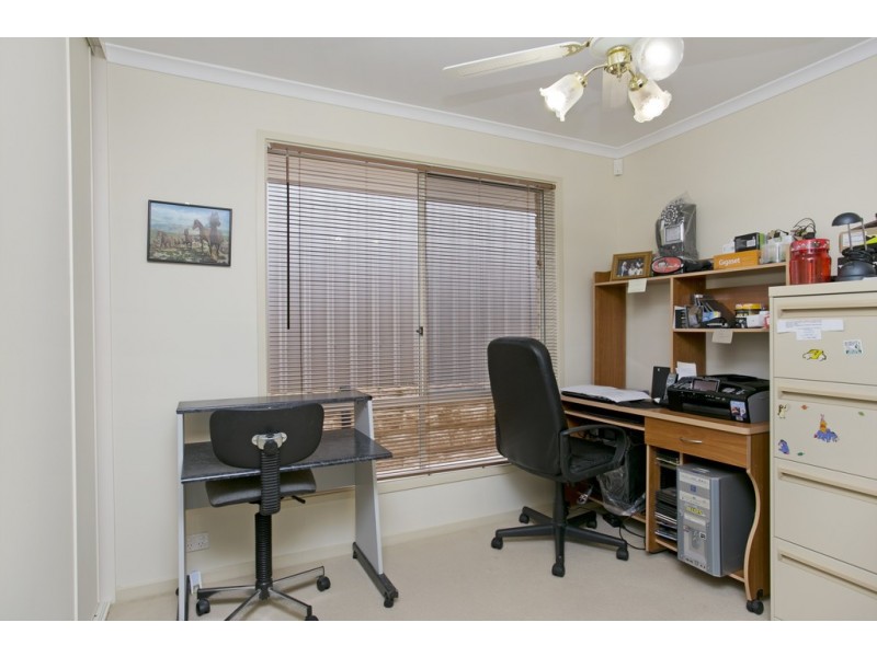 8 Kingston Circuit, Seaford Rise SA 5169