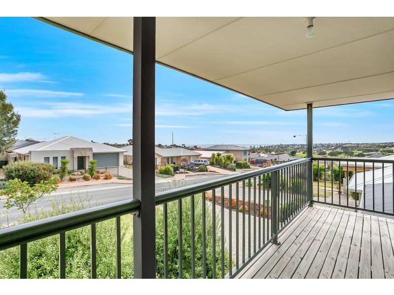 11 Esperance Boulevard, Seaford Rise SA 5169