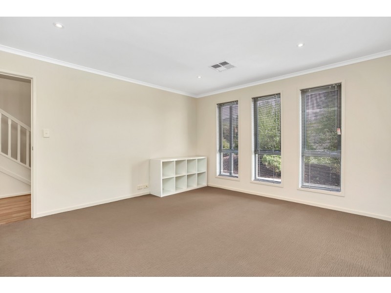 11 Esperance Boulevard, Seaford Rise SA 5169