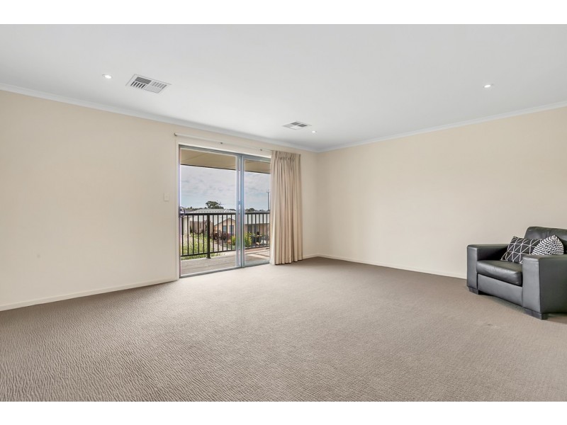 11 Esperance Boulevard, Seaford Rise SA 5169