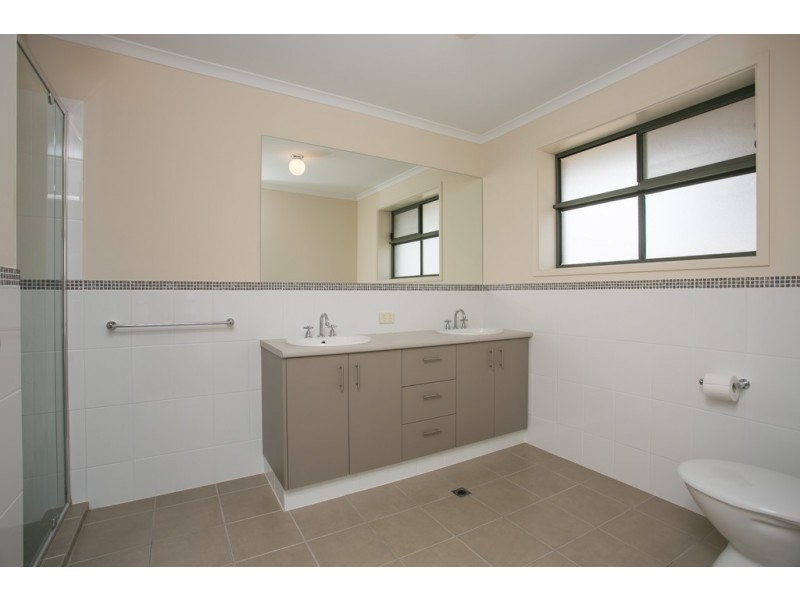 11 Esperance Boulevard, Seaford Rise SA 5169