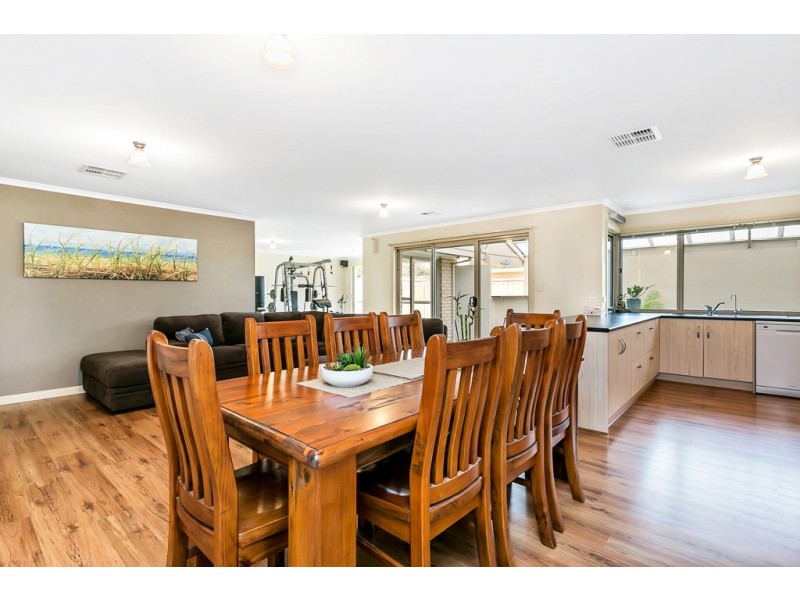 25 Nicholl Avenue, Aldinga Beach SA 5173