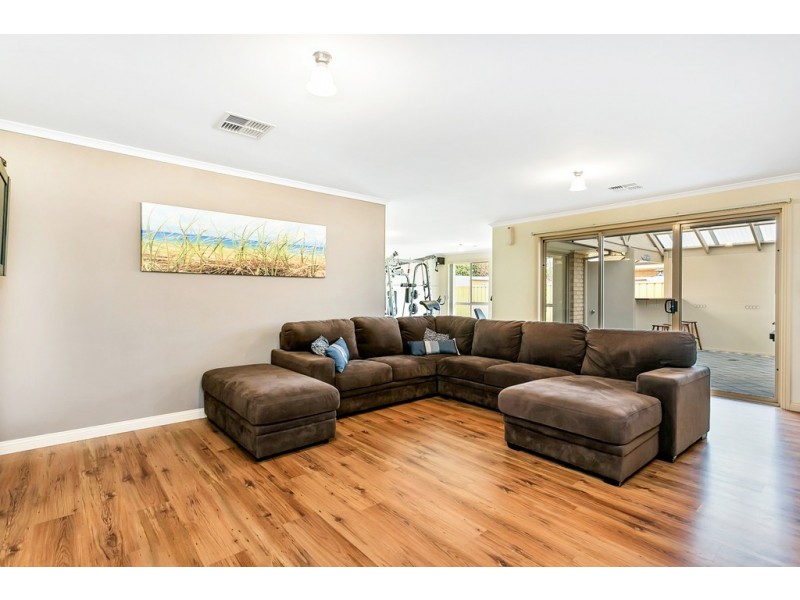 25 Nicholl Avenue, Aldinga Beach SA 5173