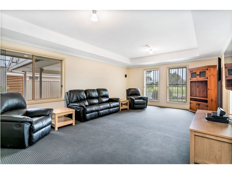 25 Nicholl Avenue, Aldinga Beach SA 5173