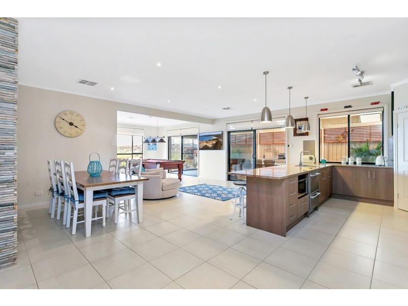 9 Noosa Court, Seaford Rise SA 5169