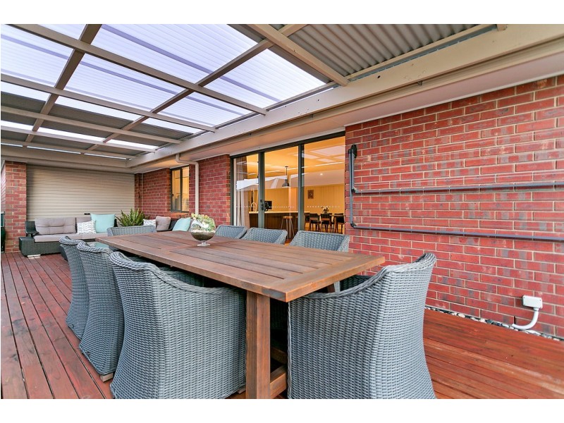 1 Manly Court, Seaford Rise SA 5169