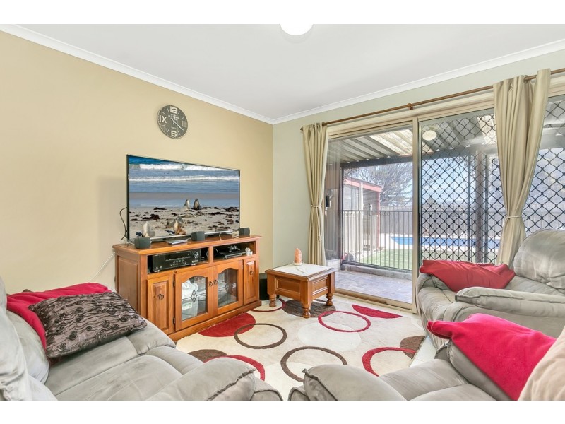 2 Heron Place, Seaford Rise SA 5169