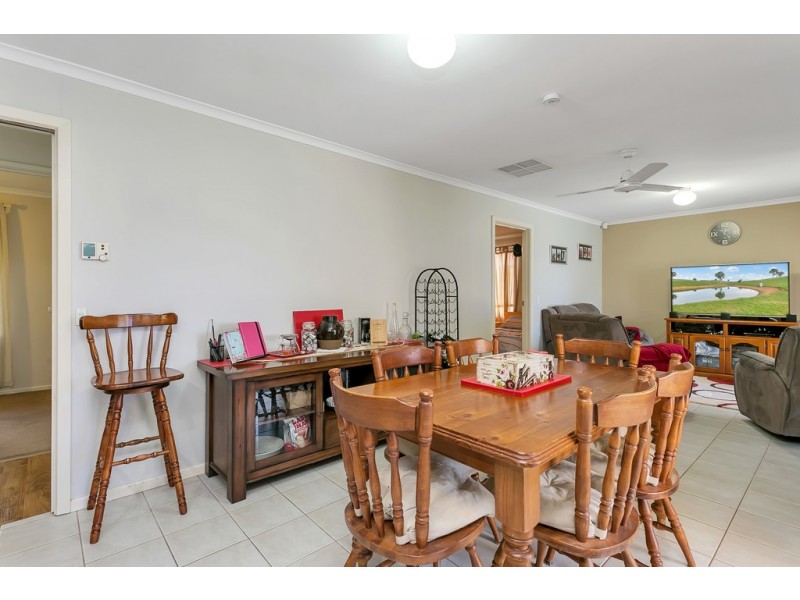 2 Heron Place, Seaford Rise SA 5169