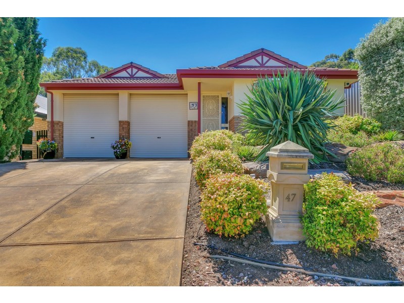 47 Tobin Crescent, Woodcroft SA 5162