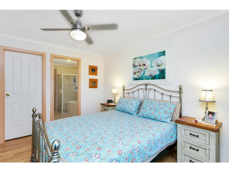 47 Tobin Crescent, Woodcroft SA 5162