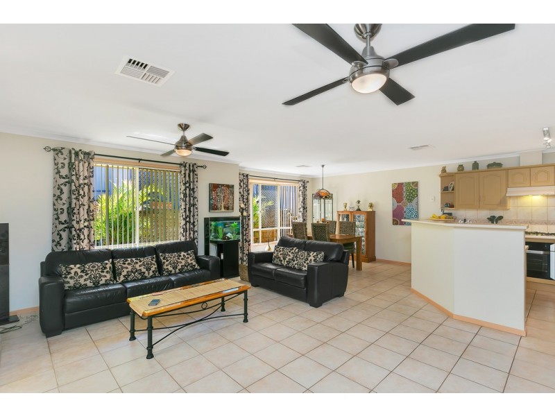 47 Tobin Crescent, Woodcroft SA 5162