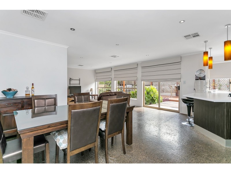 32 Albany Way, Seaford Rise SA 5169
