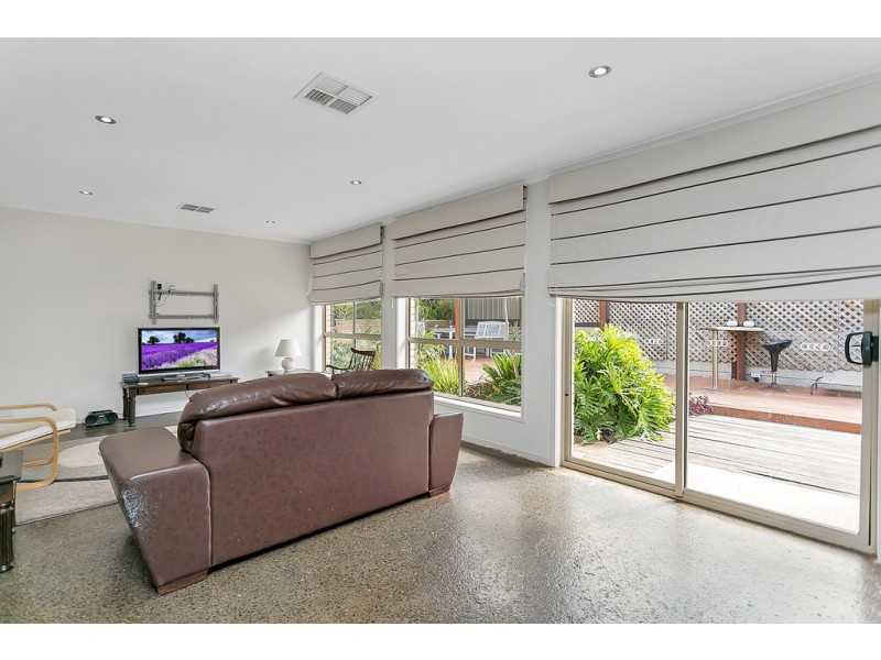 32 Albany Way, Seaford Rise SA 5169