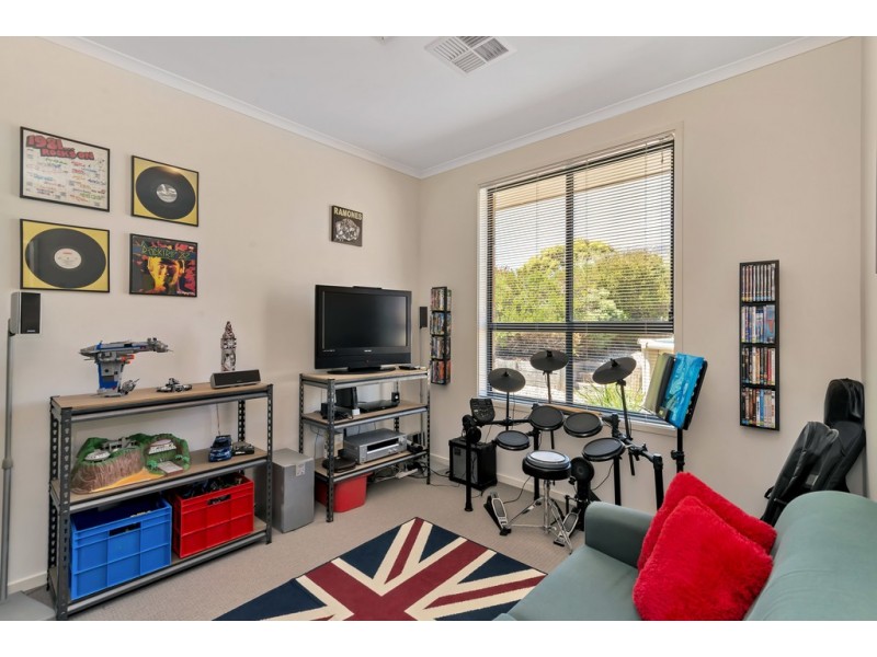 10 Sunday Boulevard, Aldinga Beach SA 5173
