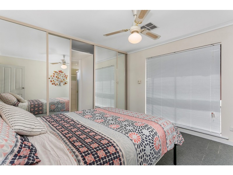 17 Lyndhurst Road, Seaford SA 5169