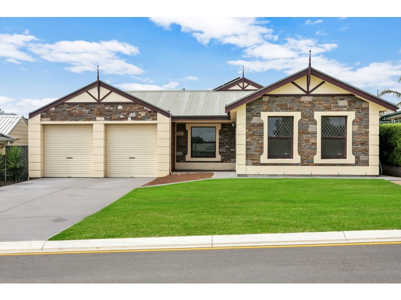 4 Mildara Close, Woodcroft SA 5162