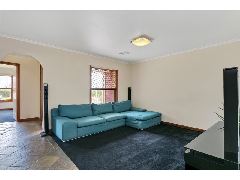 4 Mildara Close, Woodcroft SA 5162